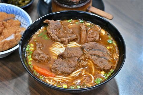 德忞牛肉麵|德忞牛肉麵『德忞牛肉麵，牛肉麵好吃但小菜才是主角。